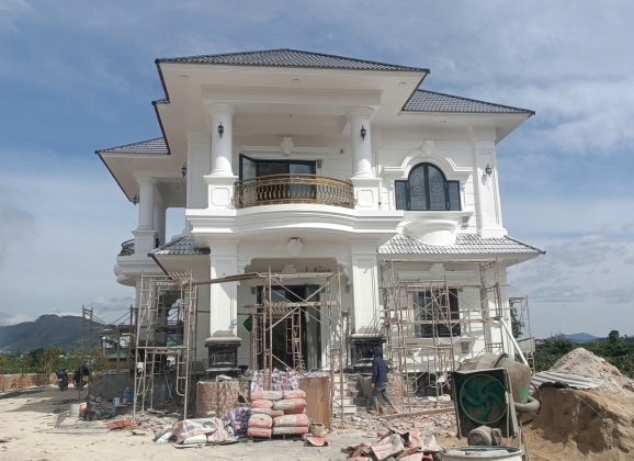 Thi công biệt thự tân cổ điển tại Bình Thạnh – Dự án nhà Chị Châu Ngọc