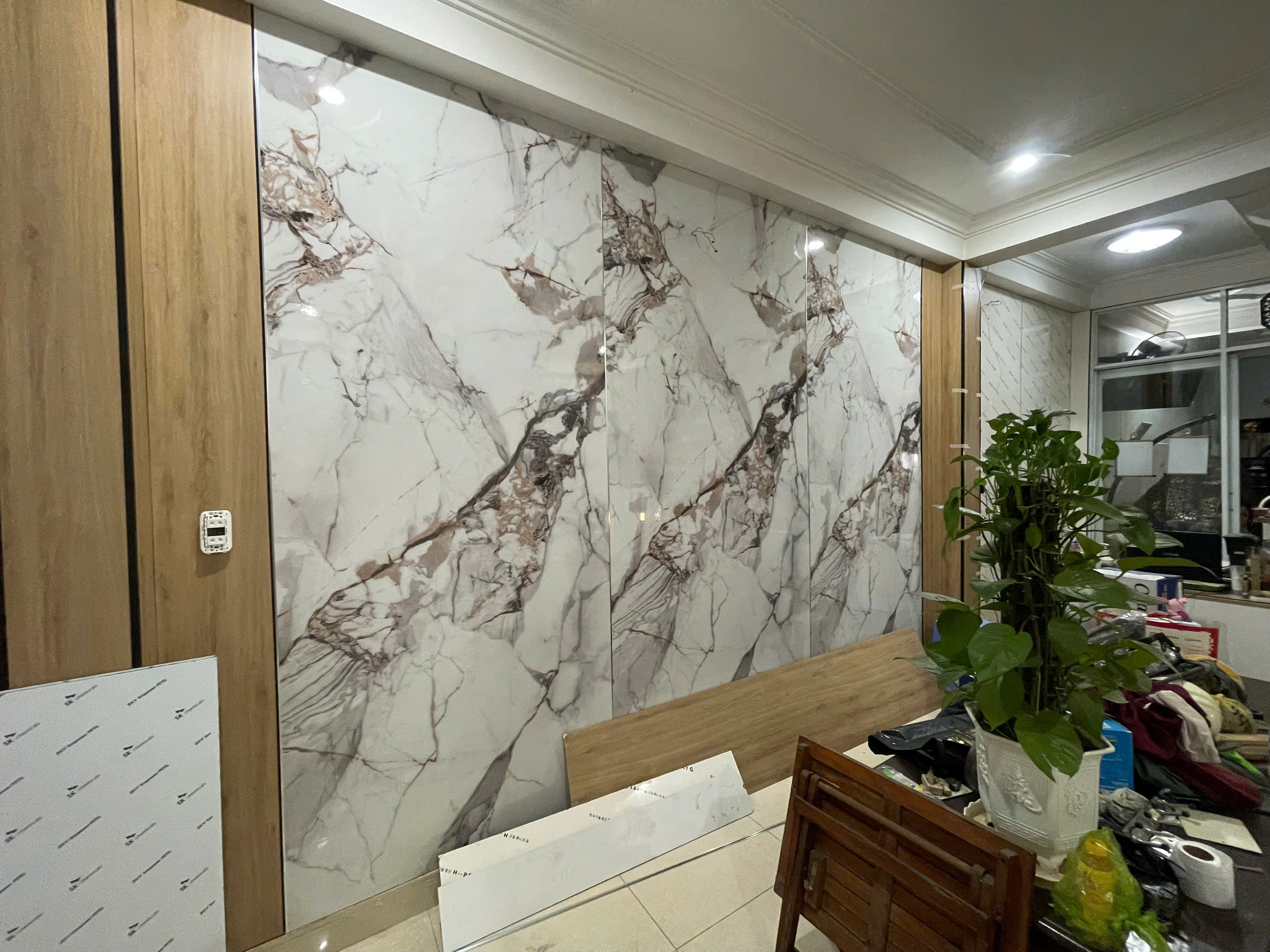 Ốp cầu thang tre tại Gò Vấp